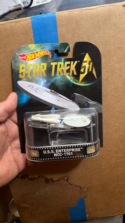 Collectible Hotwheels USS Enterprise NCC-1701 1:64 scale Diecast . Local pick up in Whittier CA