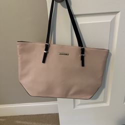 Vintage Nine West Pink Black Shoulder Bag Work Tote Large faux leather zippered  Tons of slip pockets and zippered pockets. 2 compartments with more z