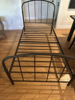 Twin headboard, footboard metal bedframe