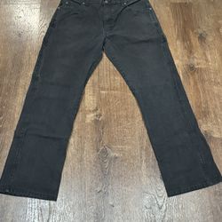 Black Wrangler straight leg denim jeans 33x32