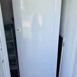 Upright freezer - Great Condition