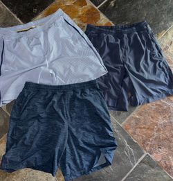 Lululemon shorts xl- 9'