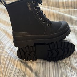 h&m kids boots   size 11