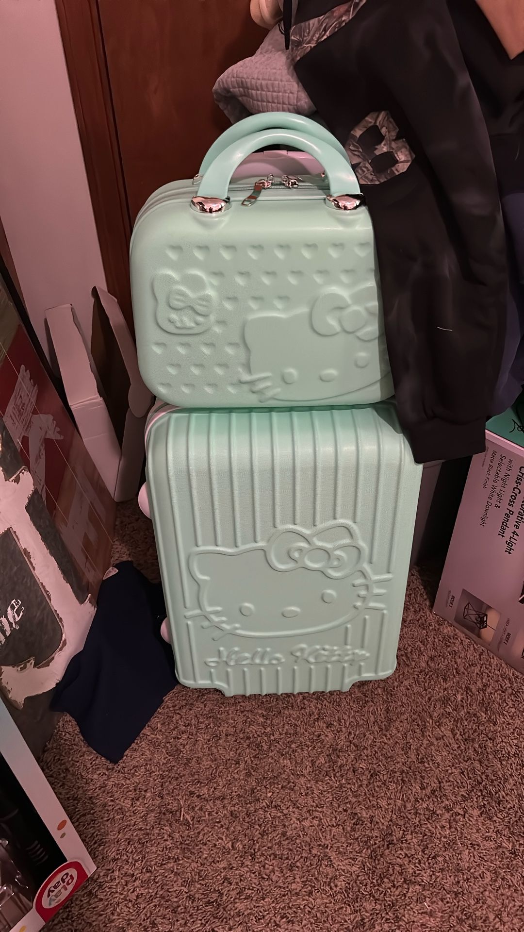 New Hello Kitty Luggage Set With Carry On Case