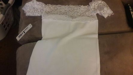 New. white laced top
