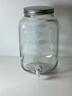 Yorkshire Glassware 2 Gallon Drink Dispenser with Lid and Spout