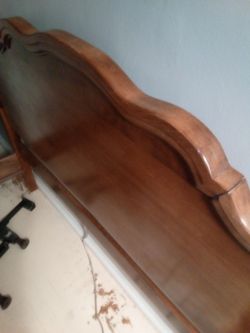 Wooden head and foot board full size