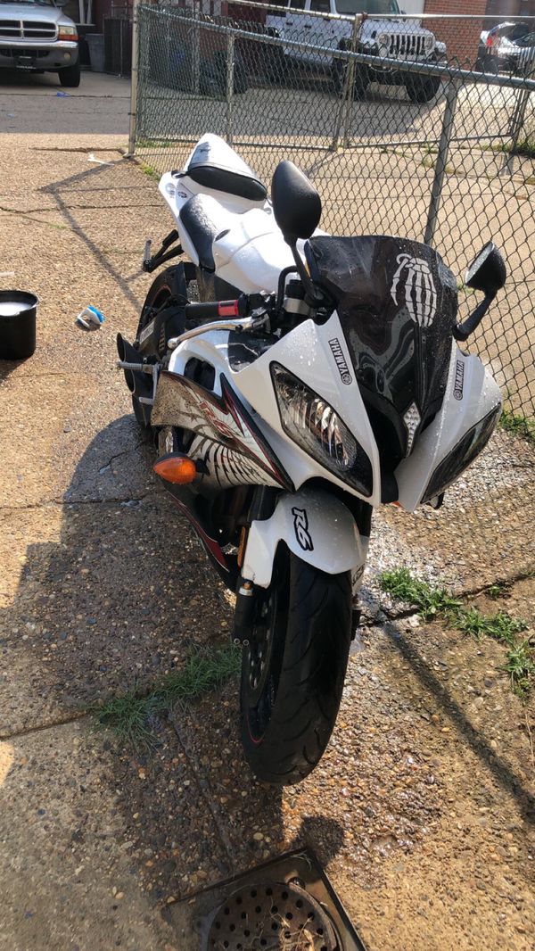 R6 2012