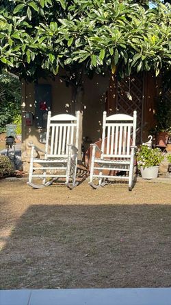 2 Rocking chairs