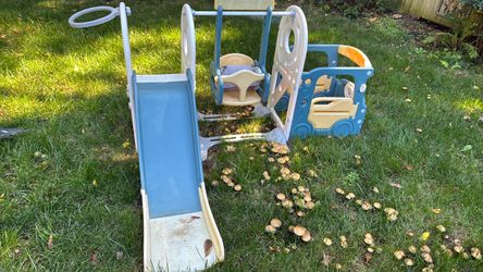 Toddler swing set.