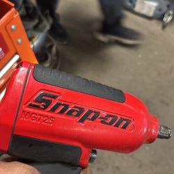 Snap On 1/2 Air Impact 