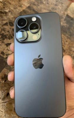 iPhone 15 pro max unlocked