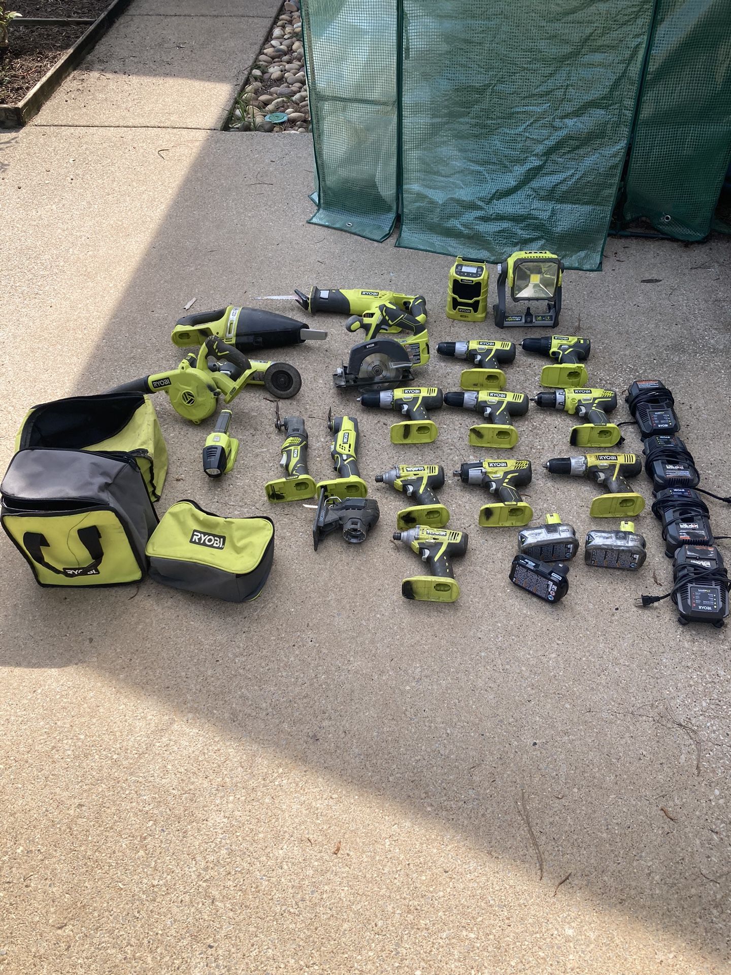 Ryobi Lot 