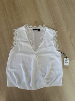 Halogen Lace Trim Sleeveless Top NWT