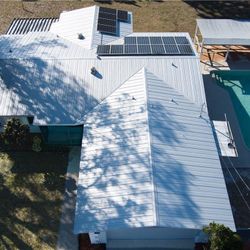 3 BED 3BATH 2CAR POOL EXTRA LOT CABANA 