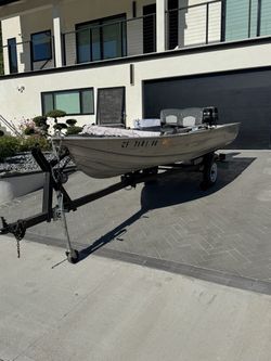 Gregor 14ft aluminum fishing boat 4 stroke mercury 15hp 2017
