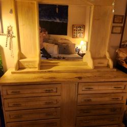 Vanity Dresser