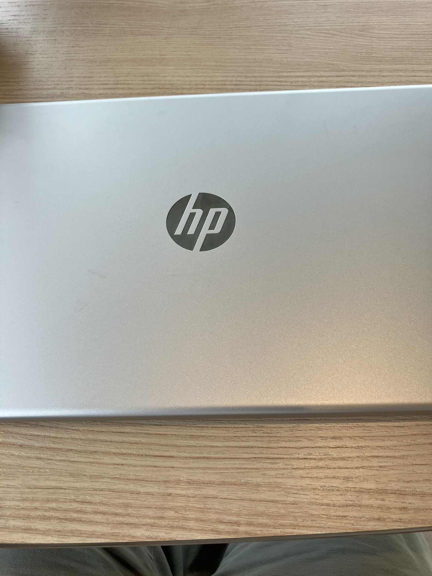 HP Core I3 8Gb 256ssd