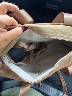 Alo yoga bag