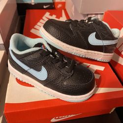 Nike Dunk Low TD Size 8C 