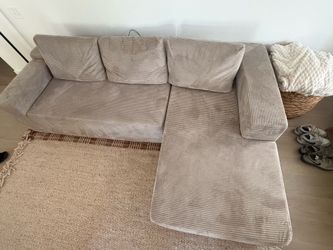 Couch- L shaped boneless