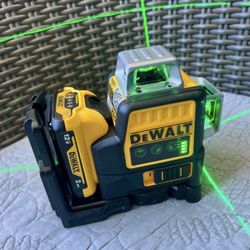 Laser Level Dewalt 360°