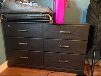 WOOD DRESSER