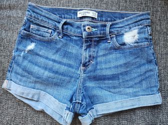 Abercrombie Girl Shorts. Size 13/14. $10