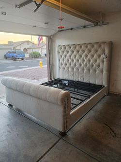 BEDROOM FRAME