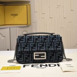 Deep Blue FF Old Flower Metal Buckle Shoulder Bag