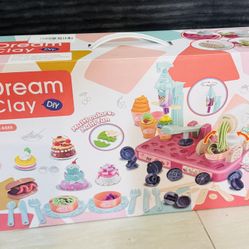 Play Dough Ice Cream Set $5 NEW 