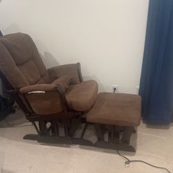 Nursing Chair 