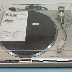 Pioneer Direct Drive Full-Automatic Turntable (PL-260) Tested and Working (MIJ)