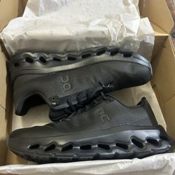 Cloudtilt Shoes 