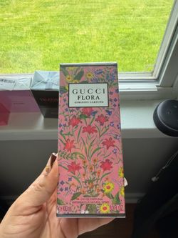 Gucci flora perfume