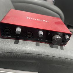 Focusrite sound card 414