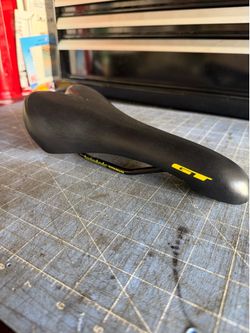 GT Titanium saddle