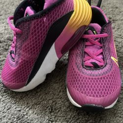 $35 Toddler Shoes Size 6c