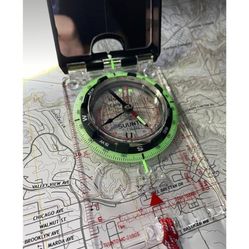 Suunto Northern Hemisphere Hiking Compass, USGS UTM, MC-2, New in Box