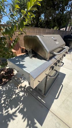 Barbecue pit