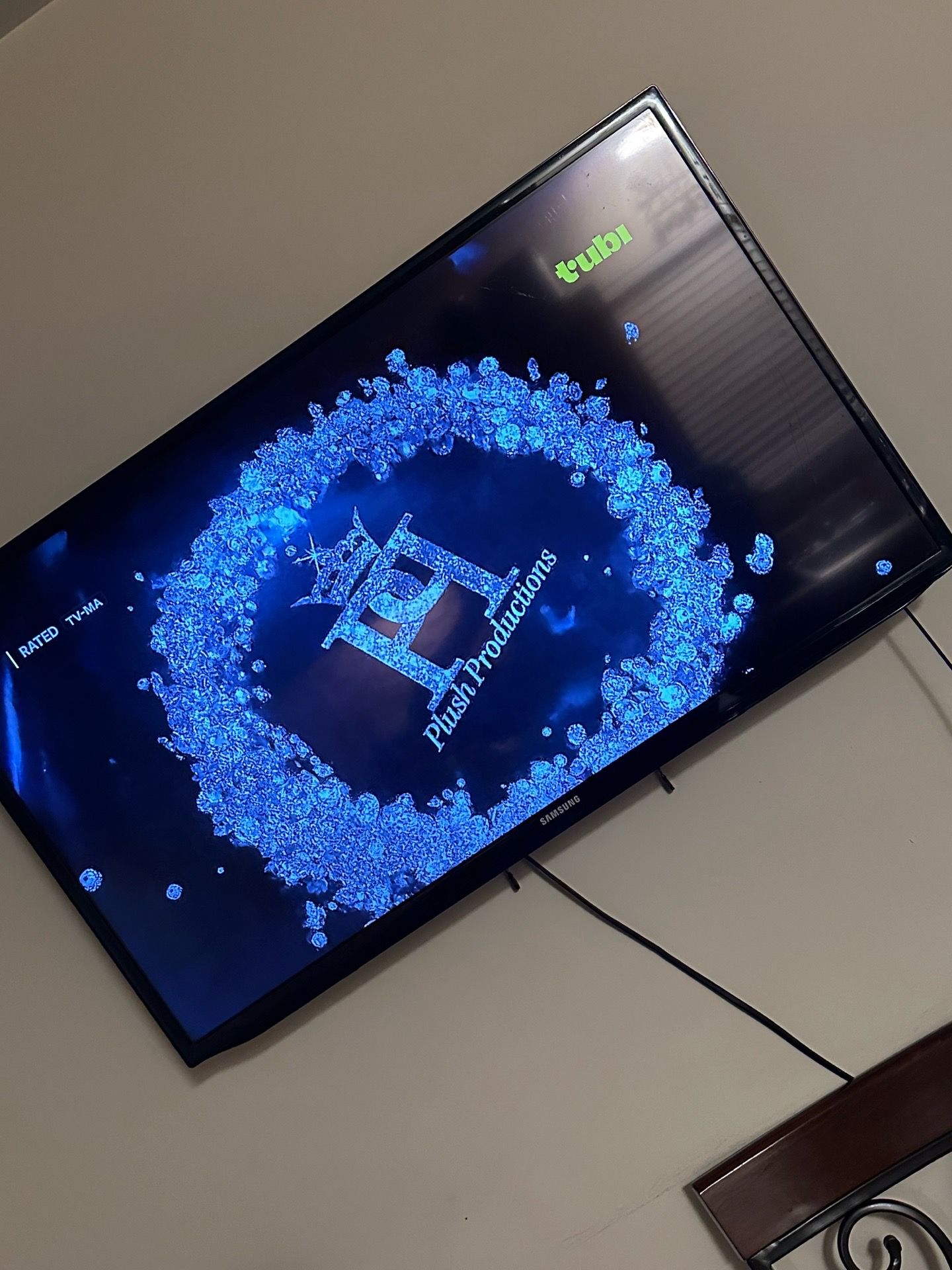 43” TV