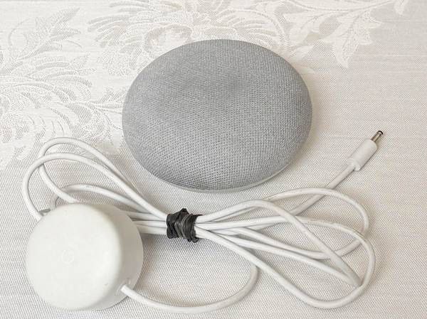 Google Home Mini Smart Speaker with Google Assistant - Color Chalk