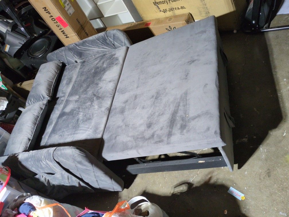 Futon Becomes Bed Just Assembled 