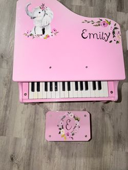 Piano para niña