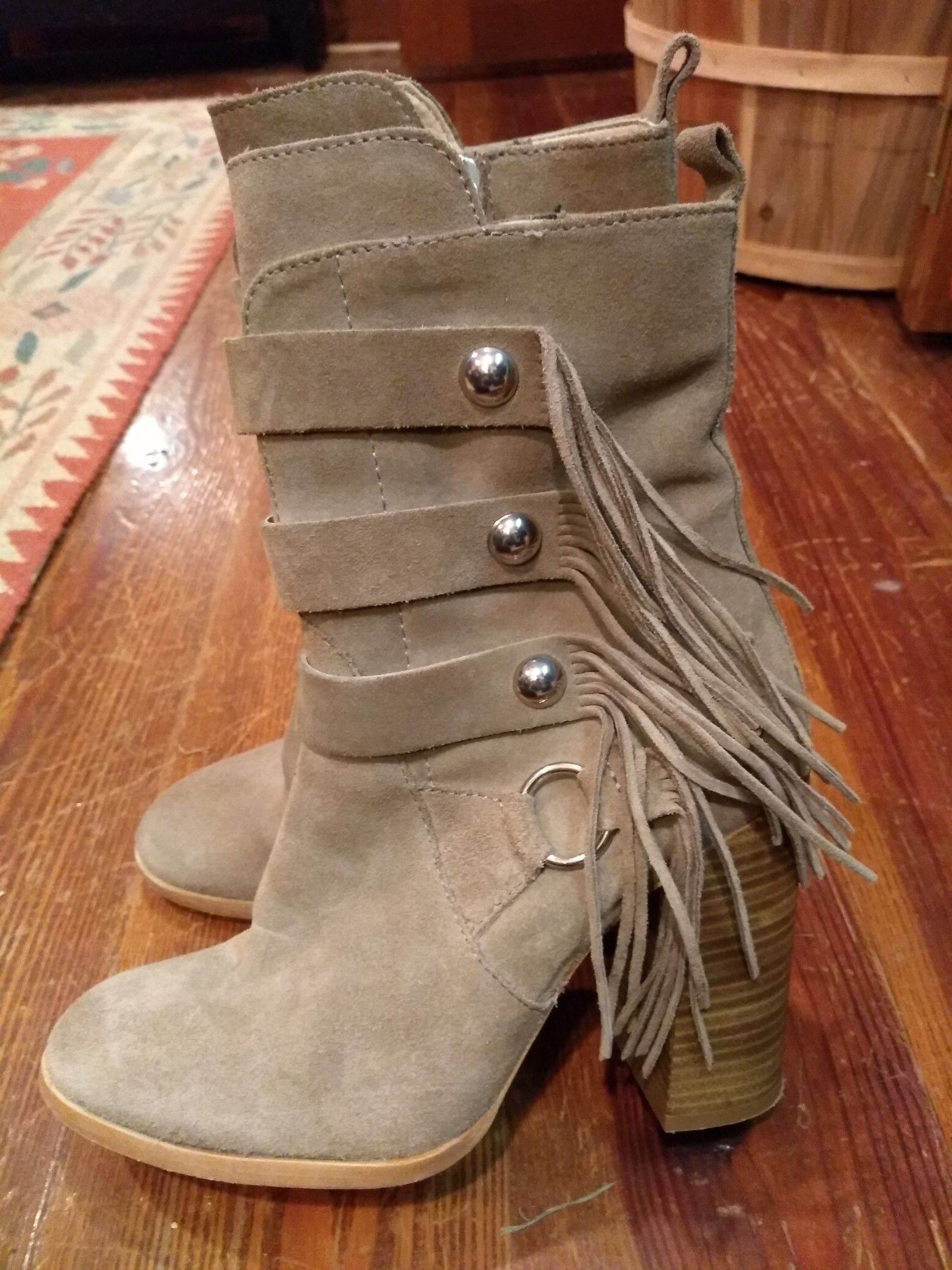 ZARA WOMENS BOOTS SIZE 38/7.5