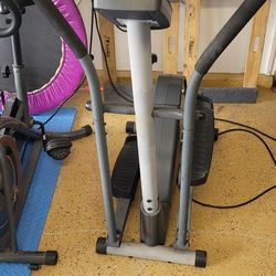 Elliptical Weslo Momentum 3.0 With A Stationary Bicycle Combo Package 