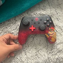 Nintendo controller I don’t use it no more I wanna get rid of it