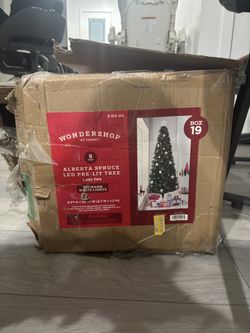 $50 - 9 Ft Christmas Tree Pre Lit