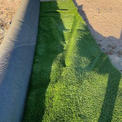 Rollo De Sácate Sintético 28 por 15 Por $500 Dólares O Mejor Oferta 