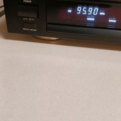 Denon Precision Audio Component And FM Stereo Tuner Tu-4 60 Made In Japan With Full Memory UL Listed Beautiful Vintage Digital Tuner From Denon